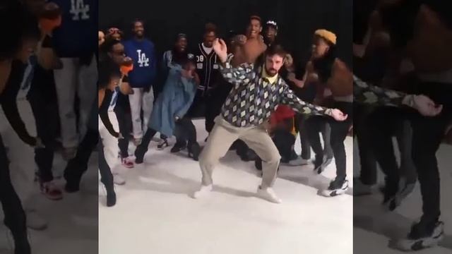 White guy does the whip смотреть онлайн