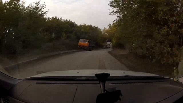 Кто должен уступить? смотреть онлайн