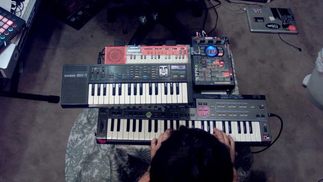 Making Lofi Beats with Casio SK-1, VL-1, CZ101, PO-20 + SP404SX смотреть онлайн