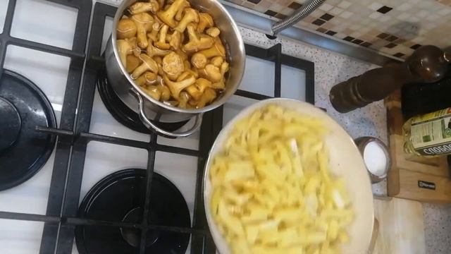 ОХ УЖ ЭТИ ЛИСИЧКИ, А ОСОБЕННО С КАРТОШЕЧКОЙ! смотреть онлайн
