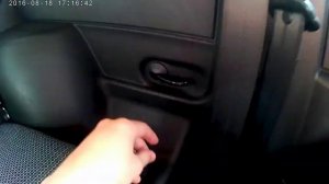 Как открыть багажник у нивы 4×4 , 3 дверная?