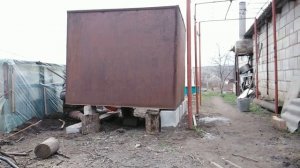 Как поднять бак на высоту не используя подъемный кран и лебедку