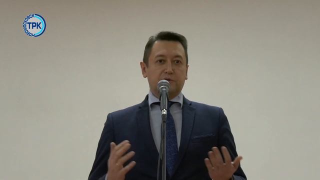 Новомосковских медиков поздравили с Новым годом смотреть онлайн