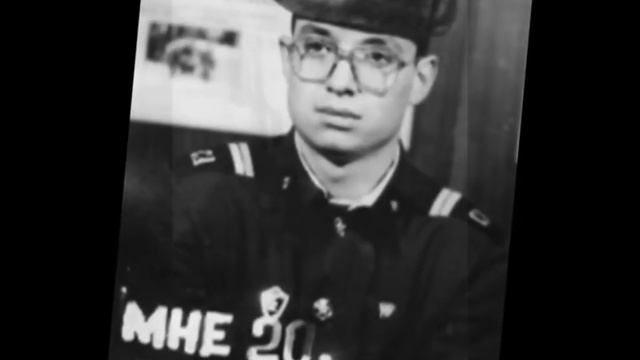 Максим Кузахметов и группа "Клерки" - Армия смотреть онлайн