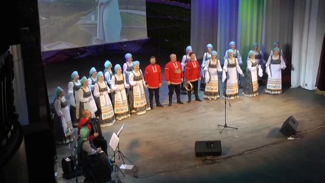 "Морозным вечером" - ансамбль песни и танца "Россия" имени Владимира Колбасы смотреть онлайн