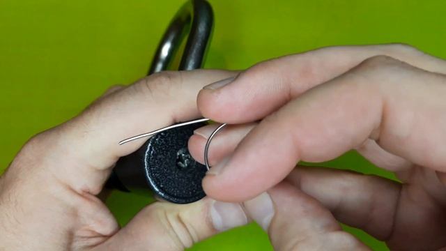 [194] КАК ПОДРУЧНЫМИ СРЕДСТВАМИ ВСКРЫТЬ ЗАМОК КРЕСТОВОЙ смотреть онлайн