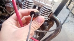 Двигатель на мотоцикле троит, не развивает полной мощности, дергается при езде.Моя причина поломки