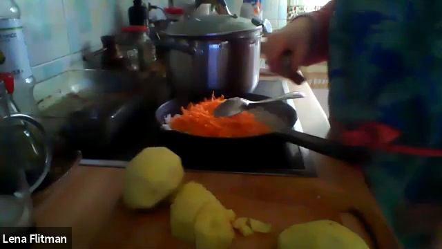 щи из квашеной капусты с куриными фрикадельками смотреть онлайн