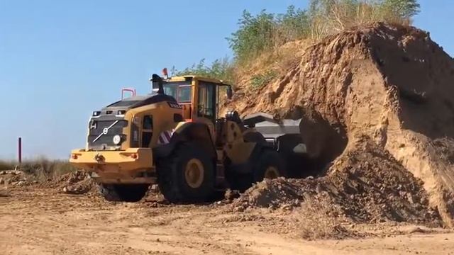 VOLVO L150H, 2016, 1500 hours смотреть онлайн
