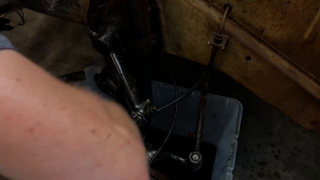 GREASE & DIRT REMOVAL - DIRTY JOBS!!! =) Rusty's Restoration - Oddly Satisfying - VW BUS, VW KOMBI, смотреть онлайн