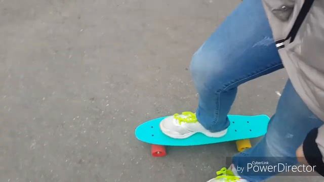 [Пенни Борд] Учу друга кататься на пенни