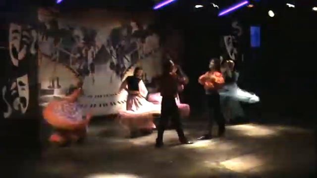 Gypsies dance Porto Azzurro Delta (Turkey) (2) смотреть онлайн
