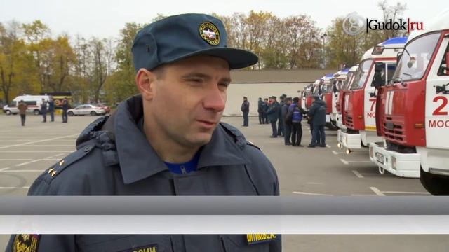 В Москве определили лучшую в экстремальном вождении пожарную часть смотреть онлайн