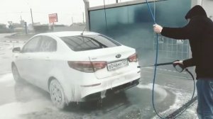 Как мыть машину на мойке самообслуживания. How to wash a car in a self-service car wash