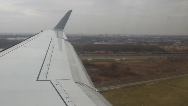 Warsaw WAW Frederic Chopin International Airport - landing смотреть онлайн