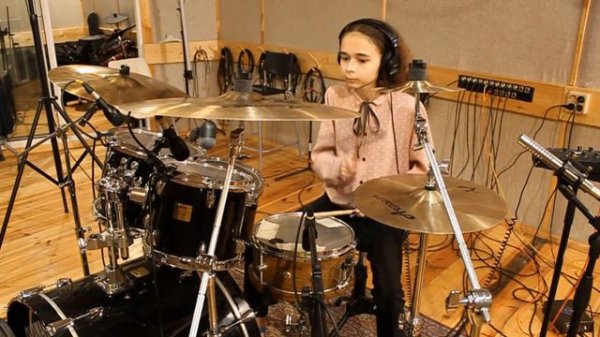 Ирина Вахмянина - Gorky Park - Stare ( drum cover )