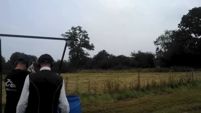 Clay Pigeon Shooting Class смотреть онлайн