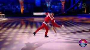 Юлианна Караулова и Максим Траньков - «Santa Baby»...дниковый период. Фрагмент выпуска от 24.12.2016