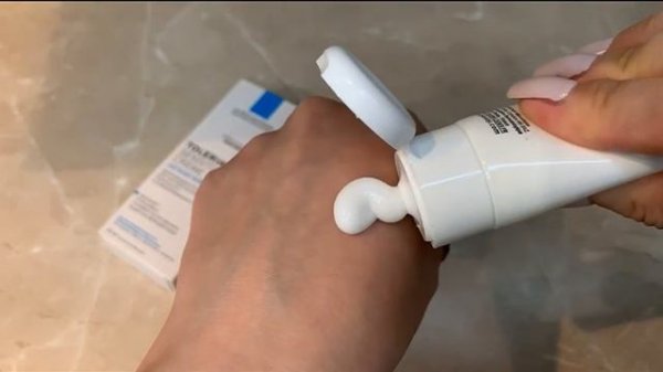 La Roche Posay TOLERIANE SENSITIVE ЛЕГКИЙ КРЕМ