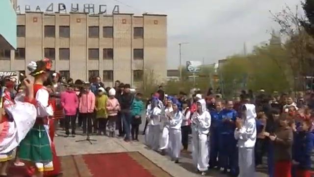 Макинск. Фестиваль танцев 4.avi смотреть онлайн