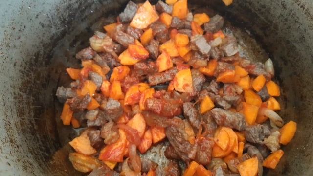 ВКУСНЫЙ И СЫТНЫЙ!!!СУП ГУЛЯШ!!! смотреть онлайн