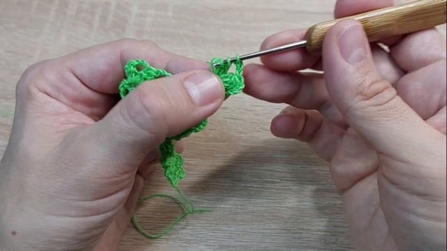 Вяжем МАЛЕНЬКУЮ ЁЛОЧКУ КРЮЧКОМ. смотреть онлайн