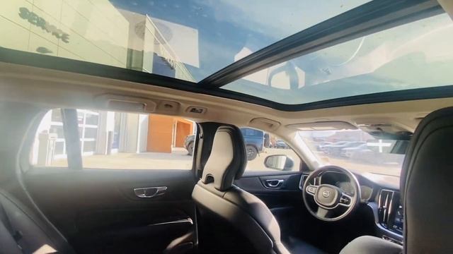 2020 Volvo V60 Momentum смотреть онлайн