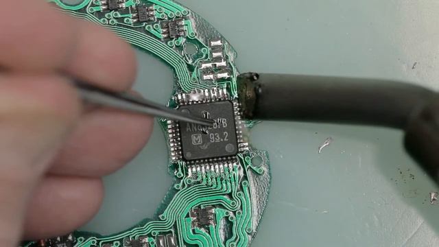 Пайка SMD 100W паяльником * Soldering SMD parts with 100W soldering iron! смотреть онлайн