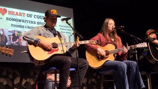 Girl Goin' Nowhere - Rosewood Ave (Ashley McBryde Cover) смотреть онлайн