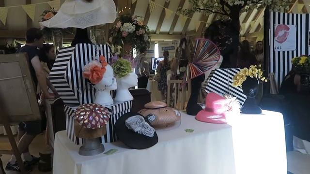 Old Kent Barn Wedding Show 2016 смотреть онлайн