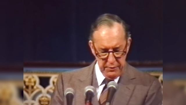 Is It Possible To Have The Holy Spirit And A Demon At The Same Time? | Derek Prince смотреть онлайн