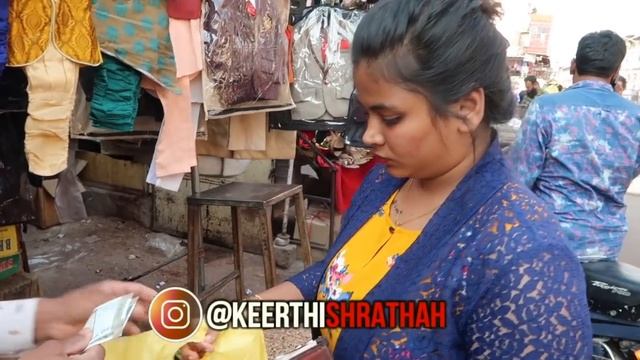 Hyderabad Shopping Vlog: Street Shopping in Hyderabad at Cheapest Price | Keerthi Shrathah смотреть онлайн