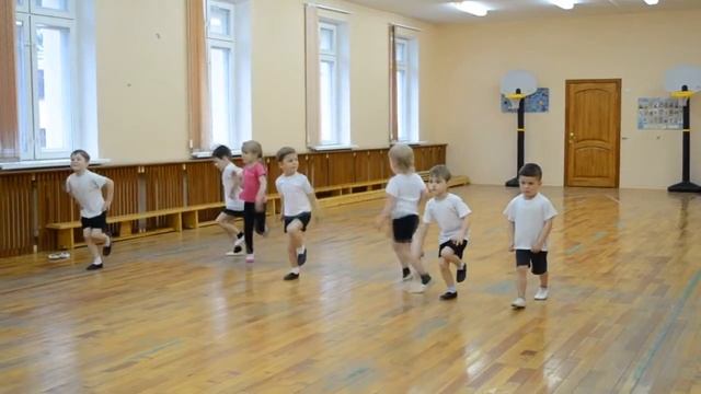 Открытый урок Акробатика младшая группа (25.05.15) смотреть онлайн