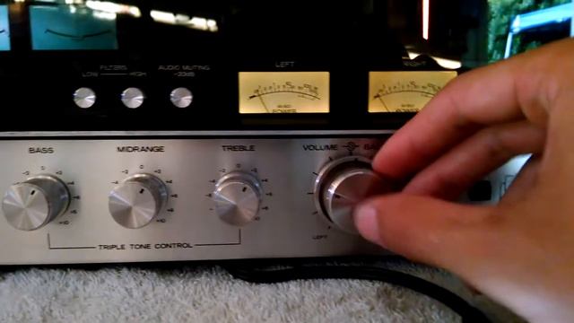 Vintage Sansui 7070 Receiver using Bose 301 Series IV Speakers смотреть онлайн