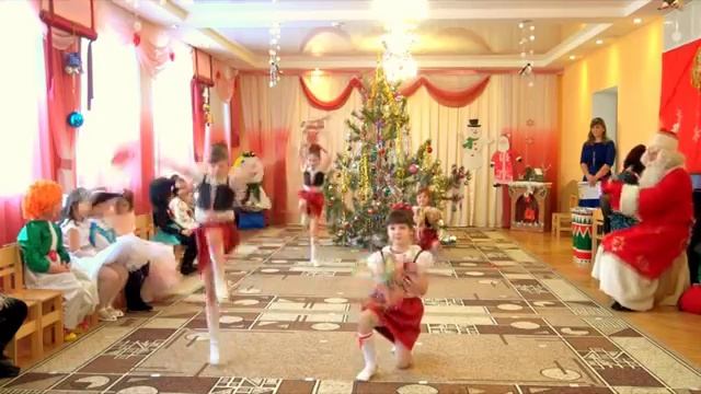 Танец _Тарантелла_ в детском саду.mp4 смотреть онлайн