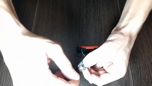 ПРОСТАЯ И ДЕШЕВАЯ ЗАРЯДКА ДЛЯ 18650 смотреть онлайн