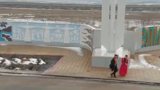 Калмыцкий танец  на праздник Цаган сар!!! Цаган сар олзятя болтха ???