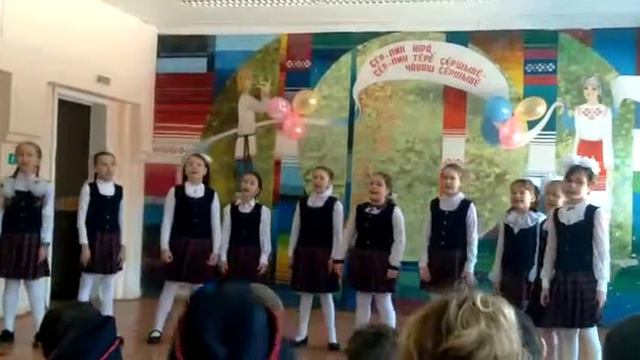 наш класс в 8марта девочки: смотреть онлайн