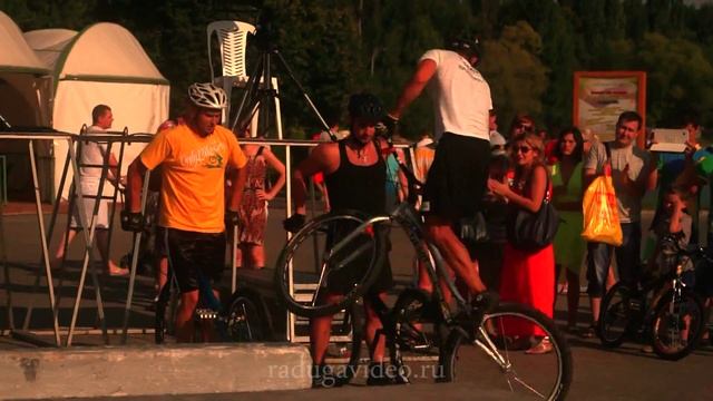 Bike Trial Show. Велосипедные трюки смотреть онлайн