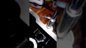 Высверливаем обломок резьбы , болт на 6мм.