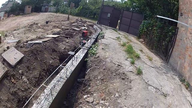 Как нужно отбивать границу участка. Что б никого не обидеть. смотреть онлайн