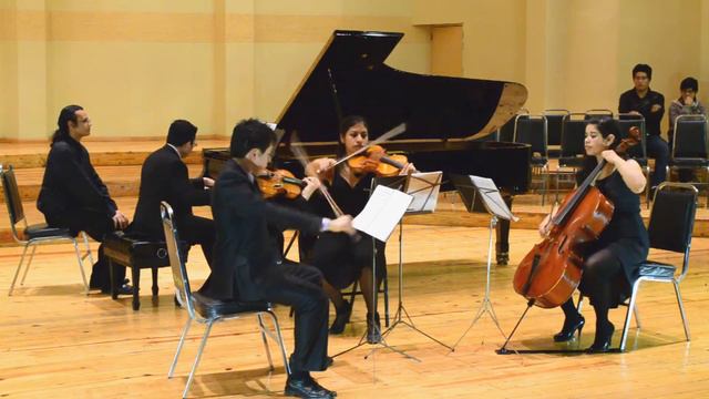 Rondeau, W.A.Mozart Cuarteto para piano, violin, viola y cello KV 478 (en vivo) смотреть онлайн