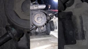 Если потек демпфер трубки сцепления Рено Сценик 3. Где находится.