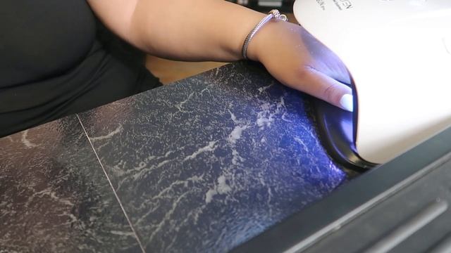 Protect Yourself When Using LED/UV Lamps with MelodySusie UV Shield LYCRA Gloves смотреть онлайн