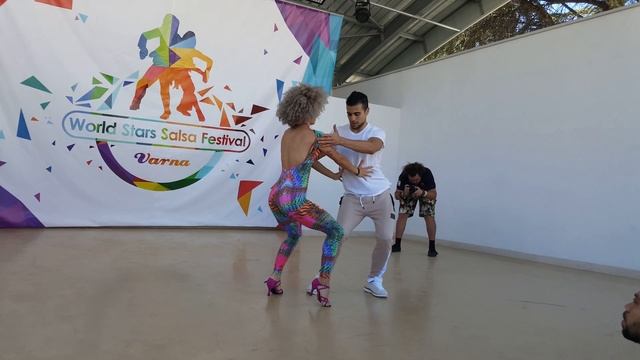 Abdel & Lety - Bachata fusion смотреть онлайн