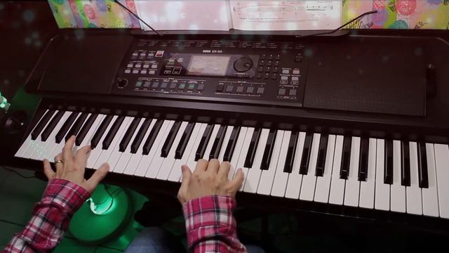 Angels We Have Heard On High - Korg EK-50 смотреть онлайн