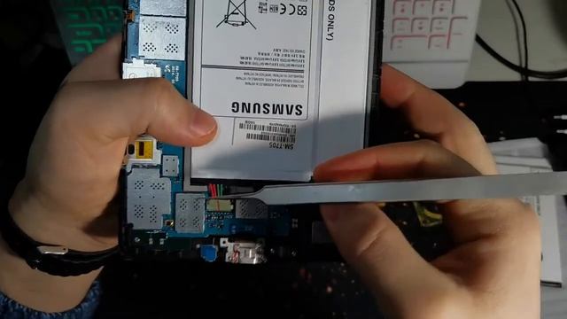РАЗБОРКА ПЛАНШЕТА SAMSUNG TAB S8.4 (SM-T705) ЗАМЕНА АККУМУЛЯТОРА смотреть онлайн