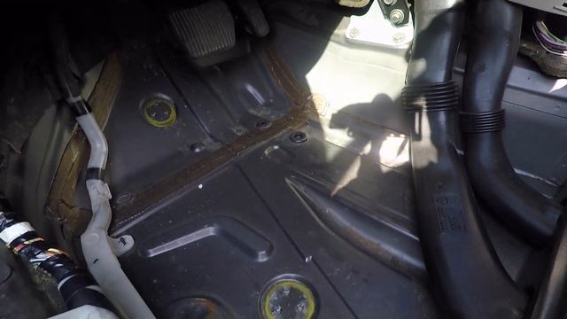 Volvo - Cieknąca nagrzewnica- uszczelki - Wymiana смотреть онлайн