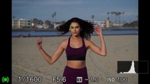 Обзор Sony a6400. САМЫЙ БЫСТРЫЙ АВТОФОКУС? | Manny Ortiz русская озвучка