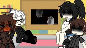 Reaction Tinny Bunny to Creepypasta (??)